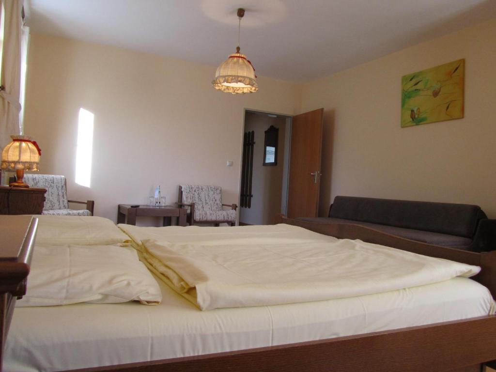 فولفراتسهاوزن Hotel Gasthof Humplbrau الغرفة الصورة